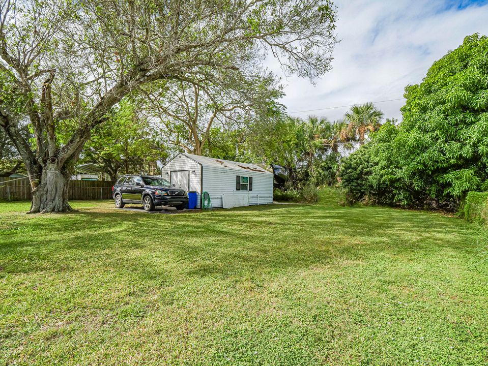 For Sale: $340,000 (3 beds, 2 baths, 1161 Square Feet)