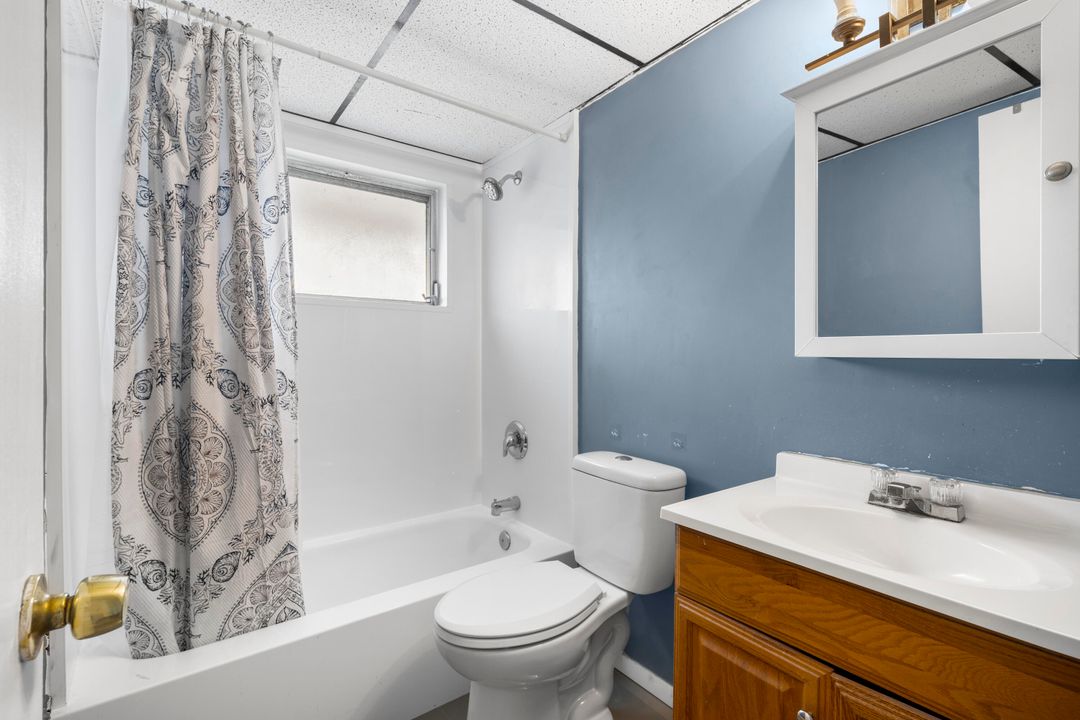 For Sale: $320,000 (3 beds, 2 baths, 1302 Square Feet)