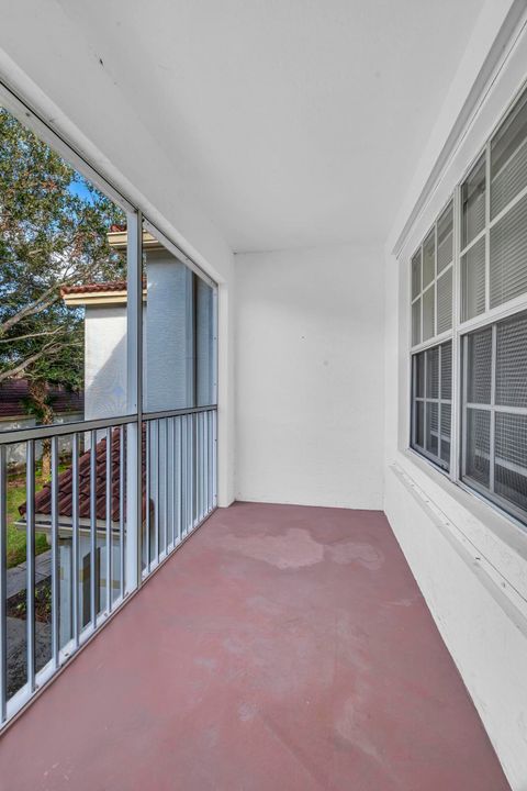 For Rent: $2,025 (2 beds, 2 baths, 1073 Square Feet)