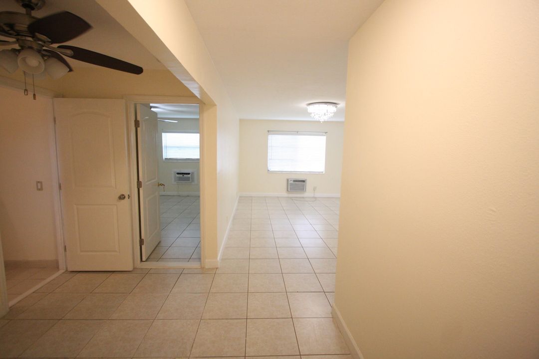 Active With Contract: $145,000 (1 beds, 1 baths, 640 Square Feet)