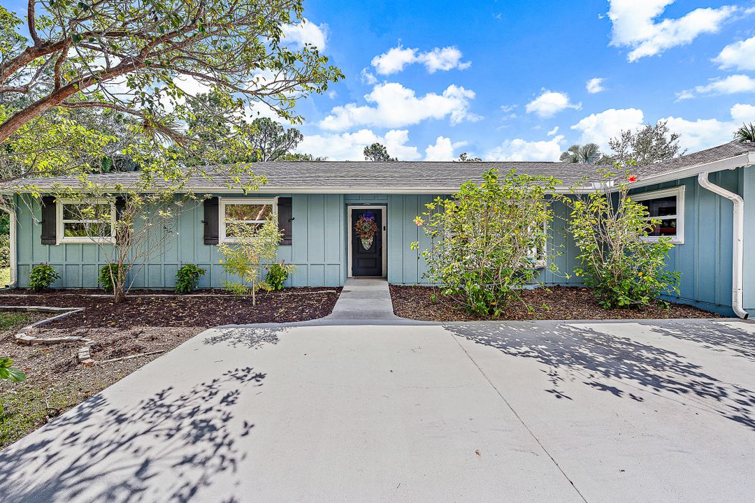 For Sale: $750,000 (3 beds, 2 baths, 1818 Square Feet)