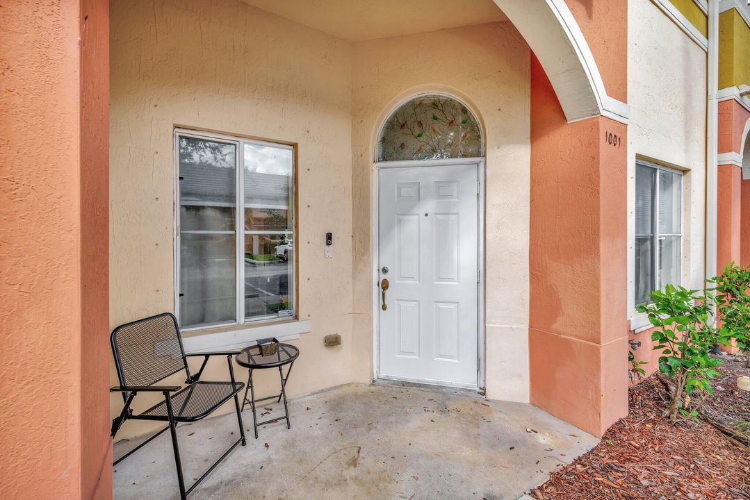 For Sale: $369,000 (3 beds, 2 baths, 1533 Square Feet)