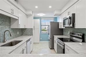 For Sale: $450,000 (2 beds, 2 baths, 1251 Square Feet)