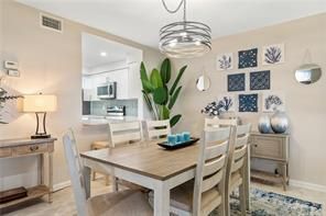 For Sale: $450,000 (2 beds, 2 baths, 1251 Square Feet)