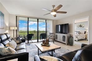 For Sale: $450,000 (2 beds, 2 baths, 1251 Square Feet)