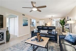 For Sale: $450,000 (2 beds, 2 baths, 1251 Square Feet)