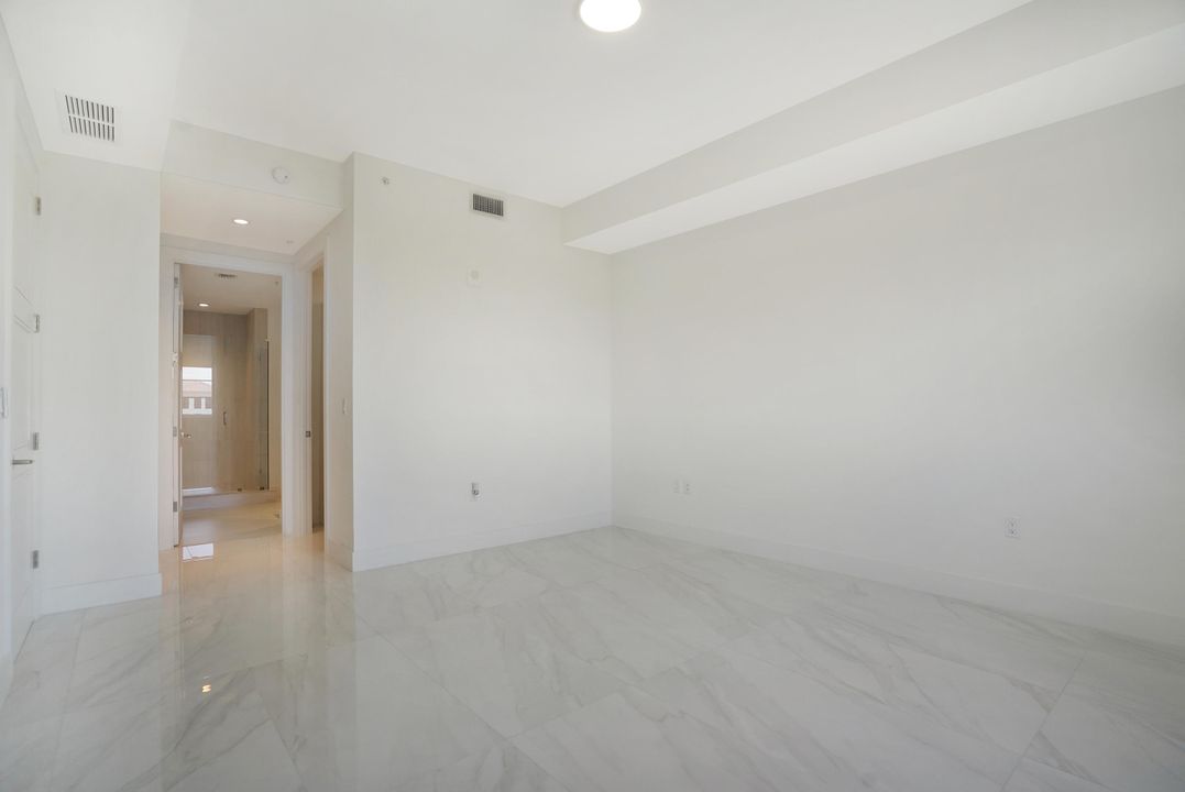 For Sale: $1,550,000 (2 beds, 2 baths, 1559 Square Feet)