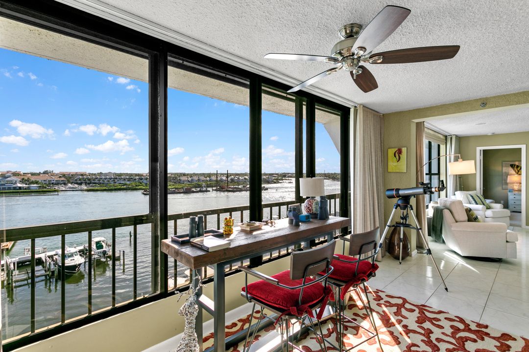 For Sale: $1,200,000 (2 beds, 2 baths, 1300 Square Feet)