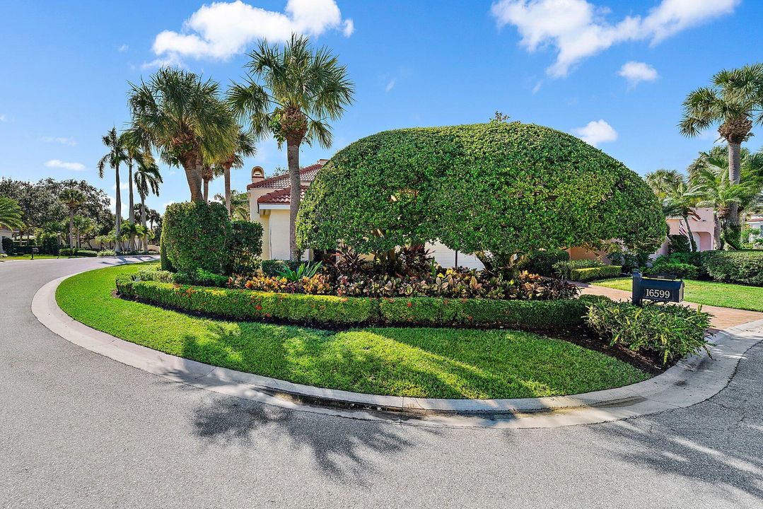 For Sale: $1,850,000 (3 beds, 3 baths, 3142 Square Feet)