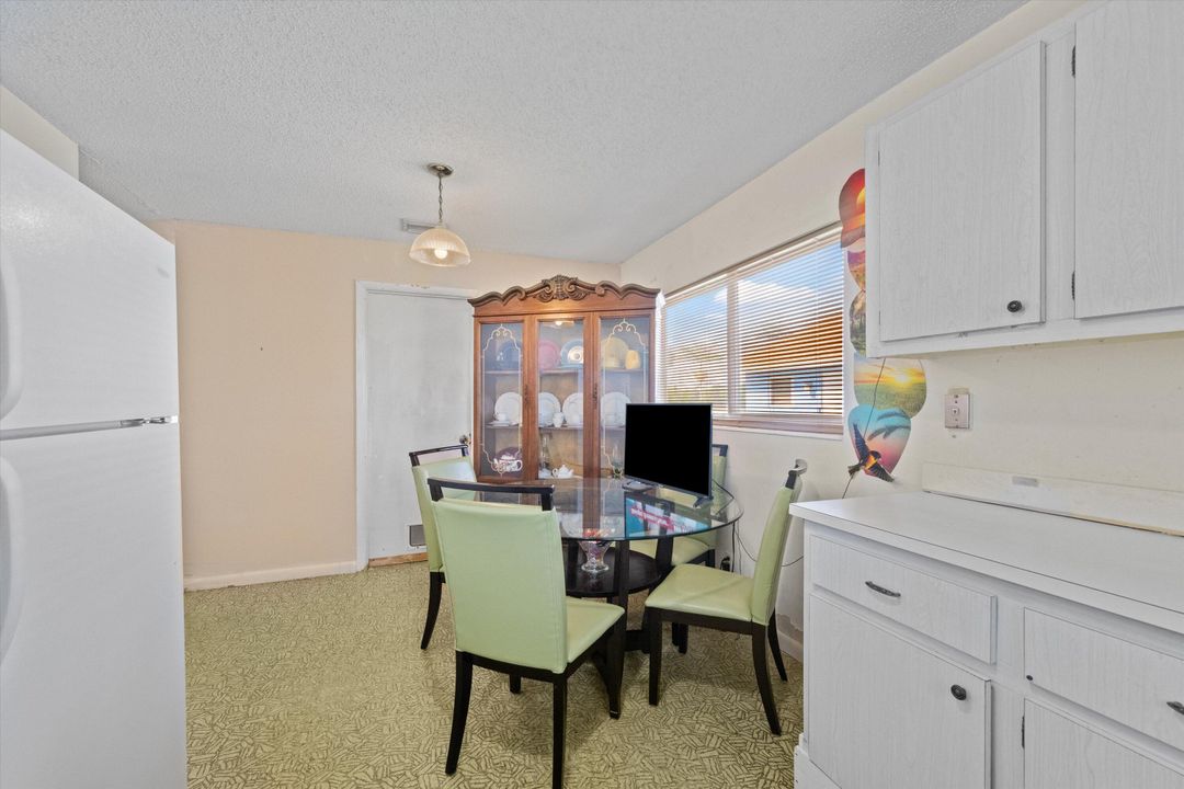 For Sale: $405,000 (4 beds, 2 baths, 1232 Square Feet)