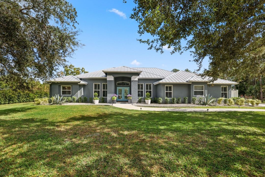 For Sale: $1,325,000 (3 beds, 2 baths, 2618 Square Feet)