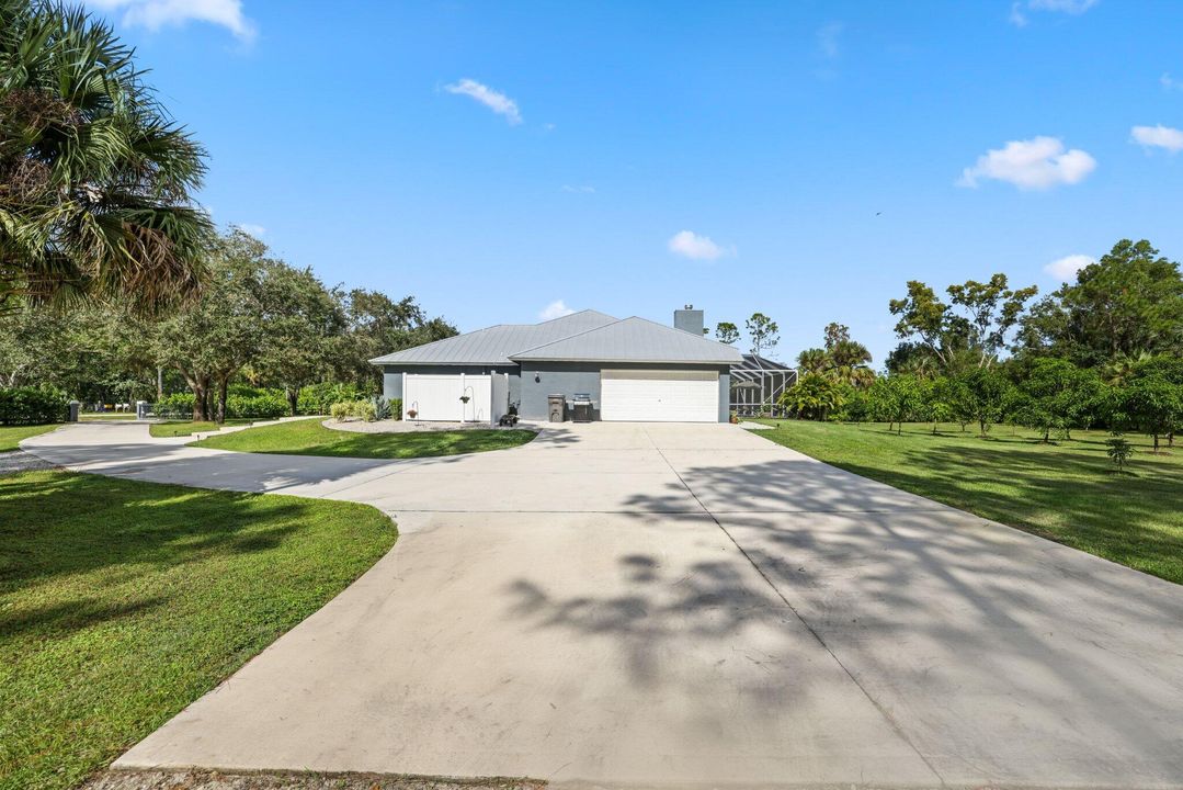 For Sale: $1,325,000 (3 beds, 2 baths, 2618 Square Feet)