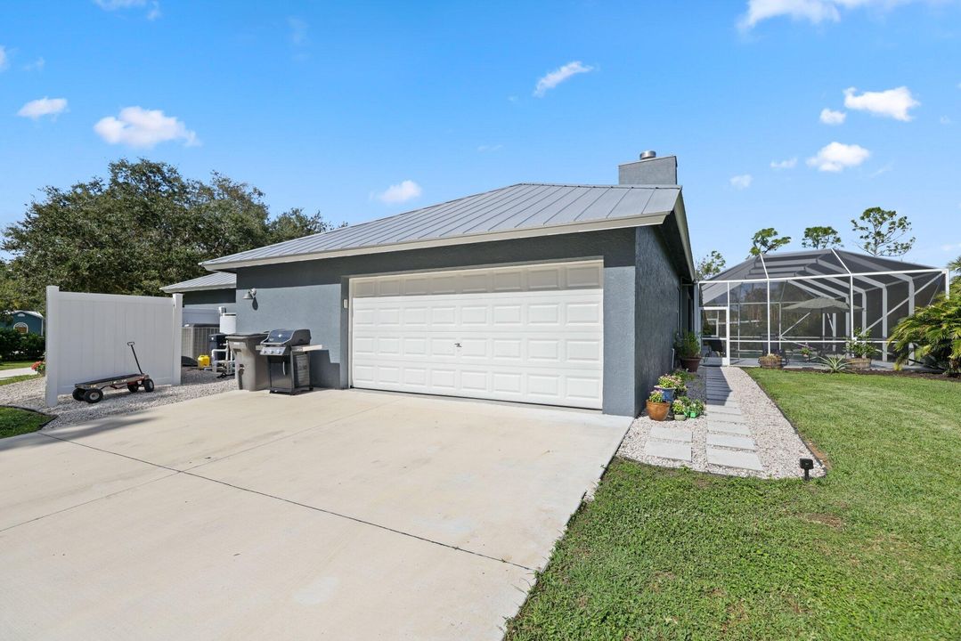 For Sale: $1,325,000 (3 beds, 2 baths, 2618 Square Feet)