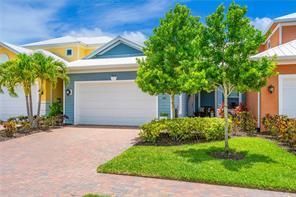 For Sale: $579,000 (3 beds, 3 baths, 1774 Square Feet)