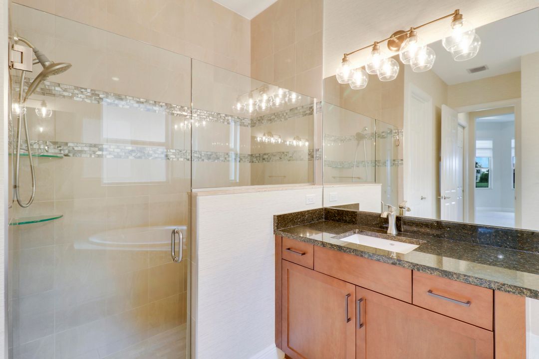 For Sale: $574,900 (2 beds, 2 baths, 1859 Square Feet)