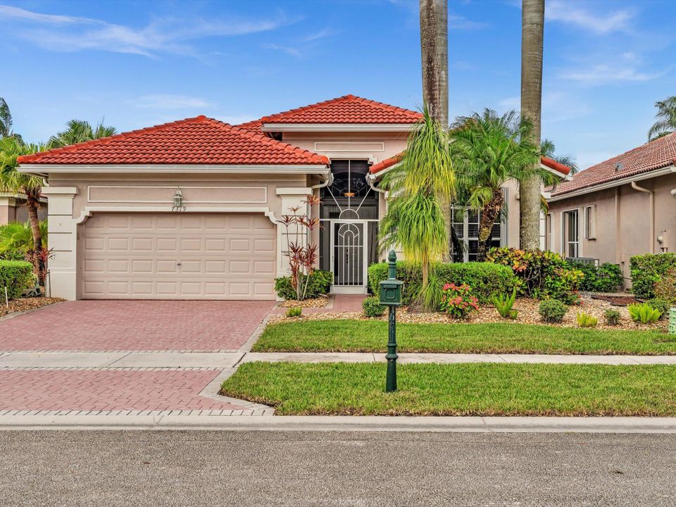 For Sale: $420,000 (3 beds, 2 baths, 1958 Square Feet)