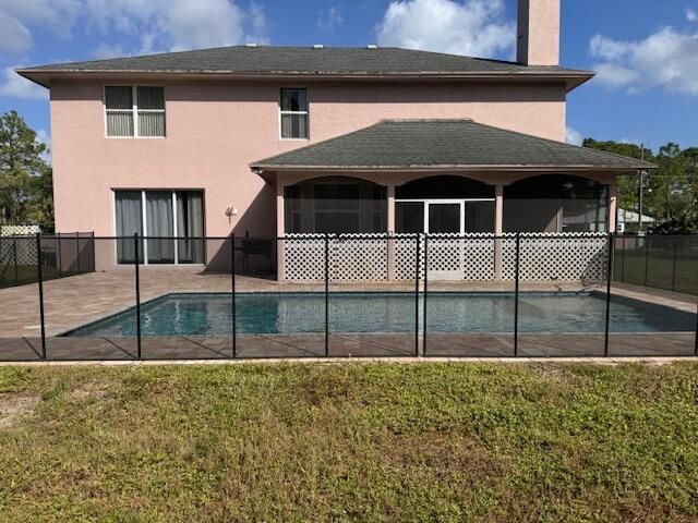 For Rent: $4,500 (5 beds, 3 baths, 3400 Square Feet)