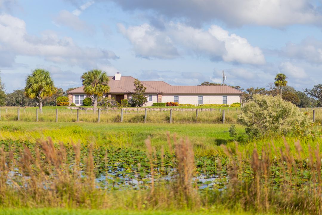 For Sale: $799,000 (3 beds, 3 baths, 3818 Square Feet)