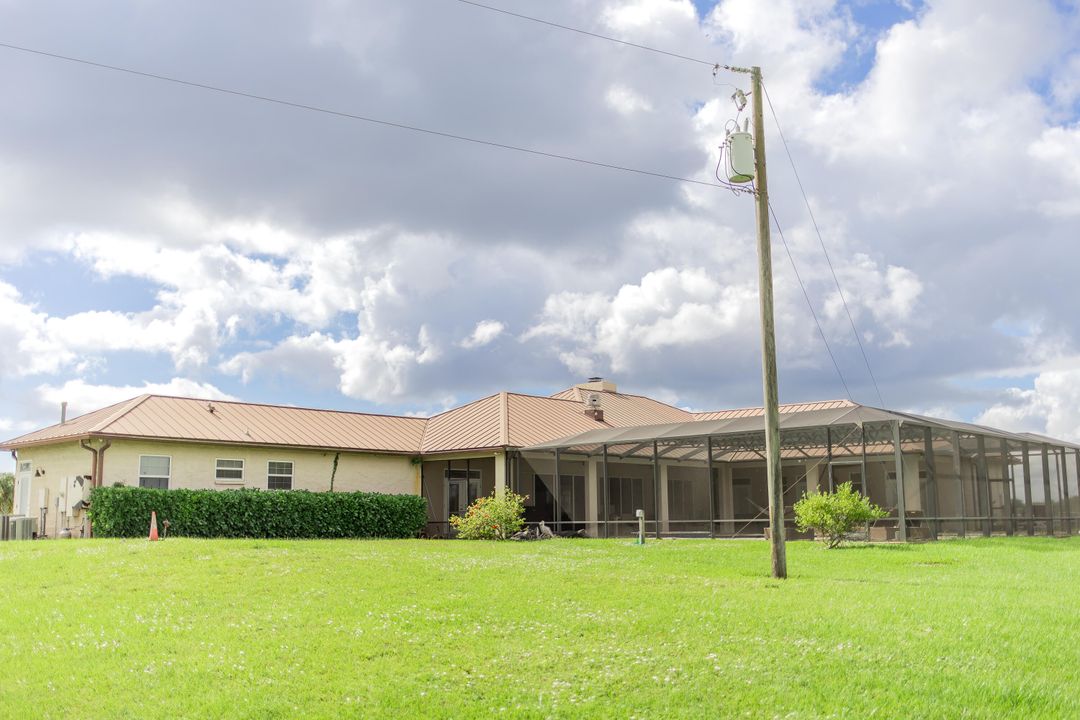 For Sale: $799,000 (3 beds, 3 baths, 3818 Square Feet)