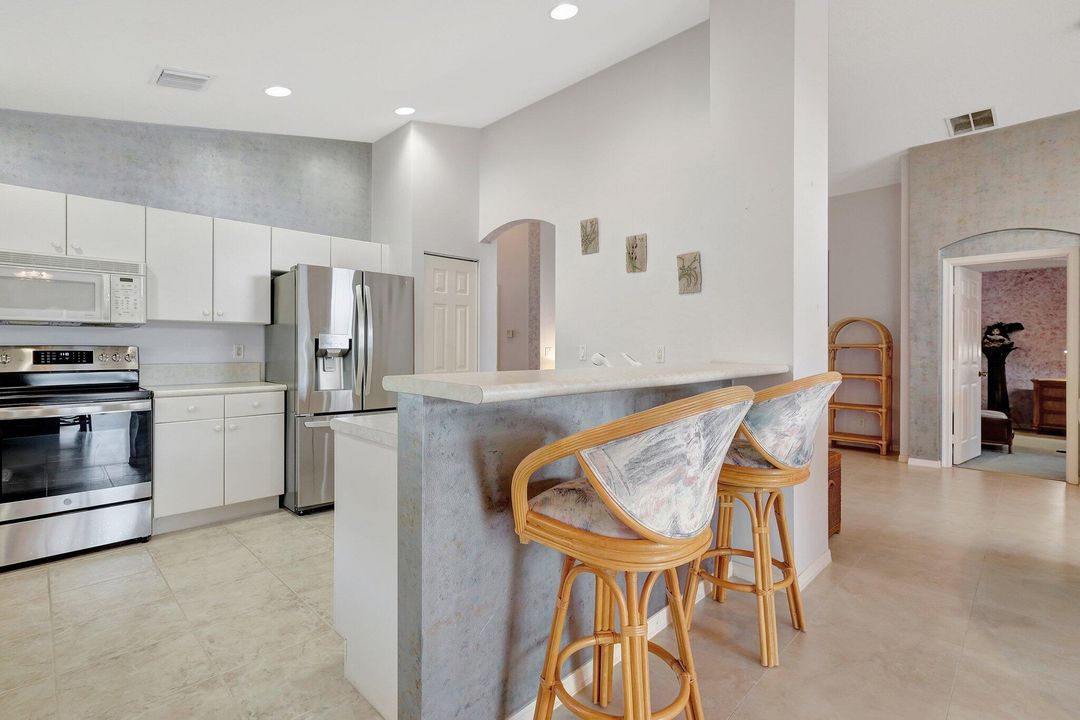 For Sale: $485,000 (3 beds, 2 baths, 1866 Square Feet)