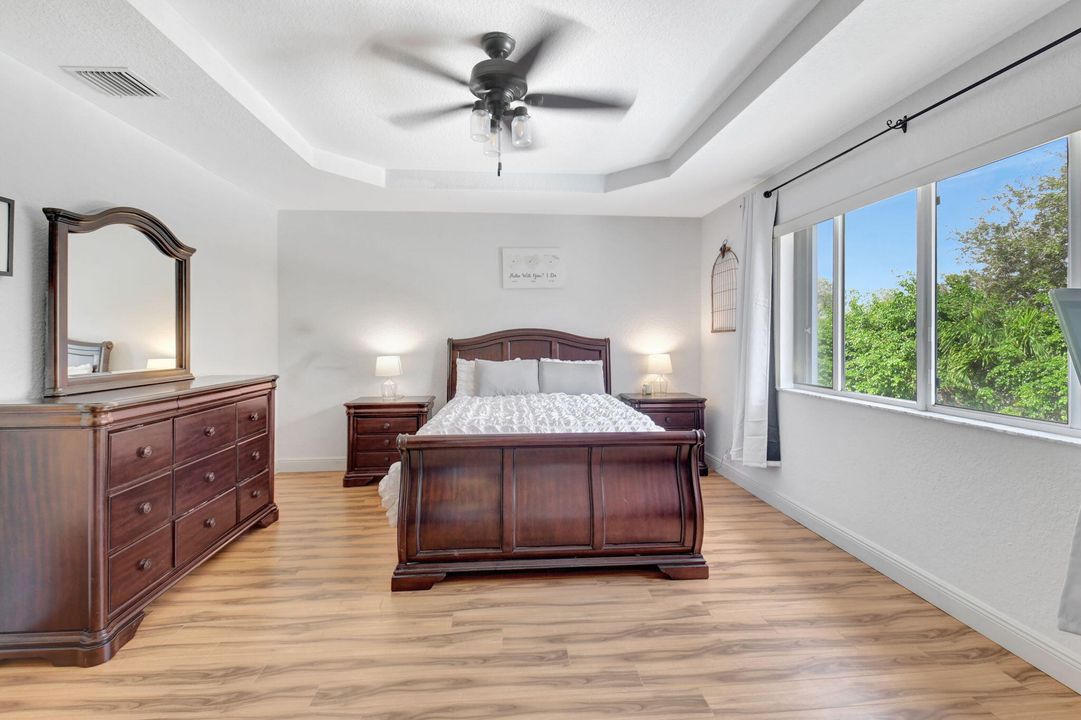 For Sale: $775,000 (4 beds, 2 baths, 2454 Square Feet)