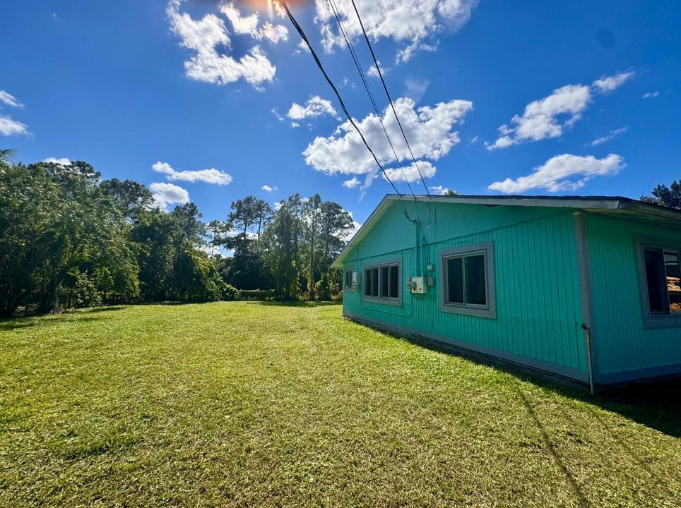 For Sale: $649,999 (3 beds, 2 baths, 2021 Square Feet)