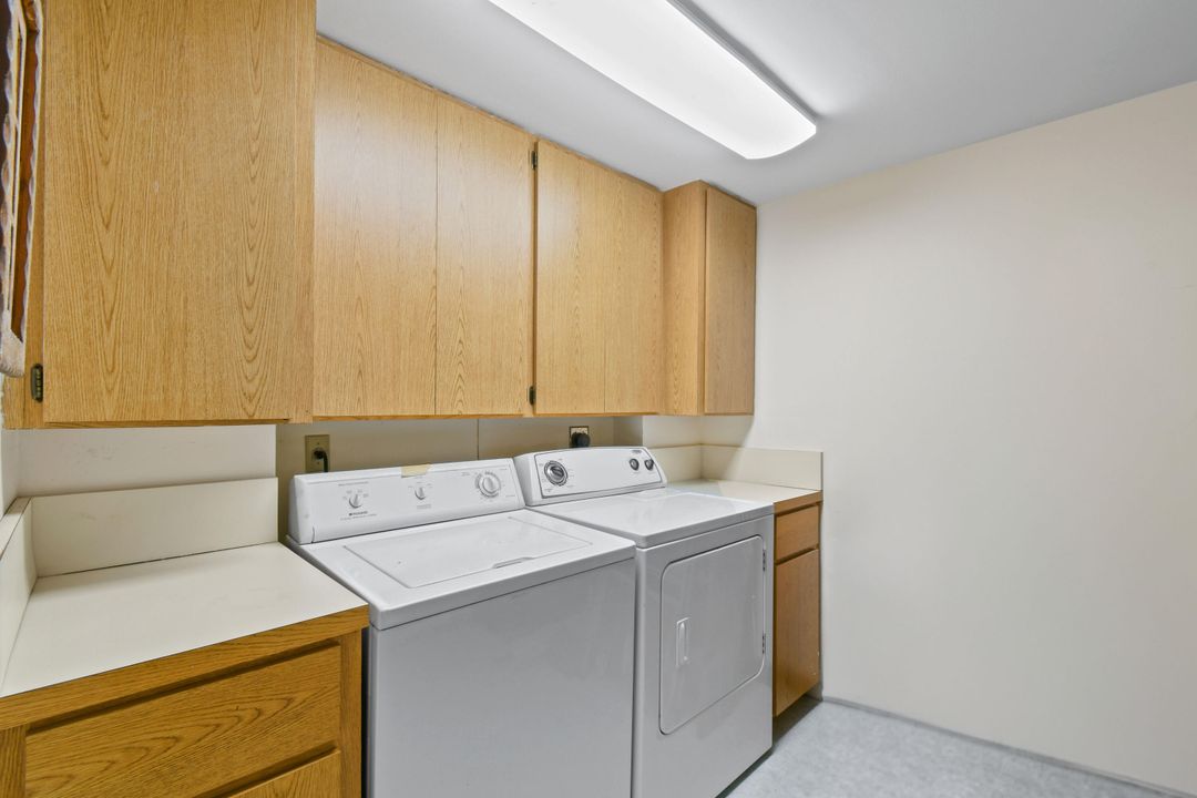 For Rent: $6,000 (2 beds, 2 baths, 1385 Square Feet)