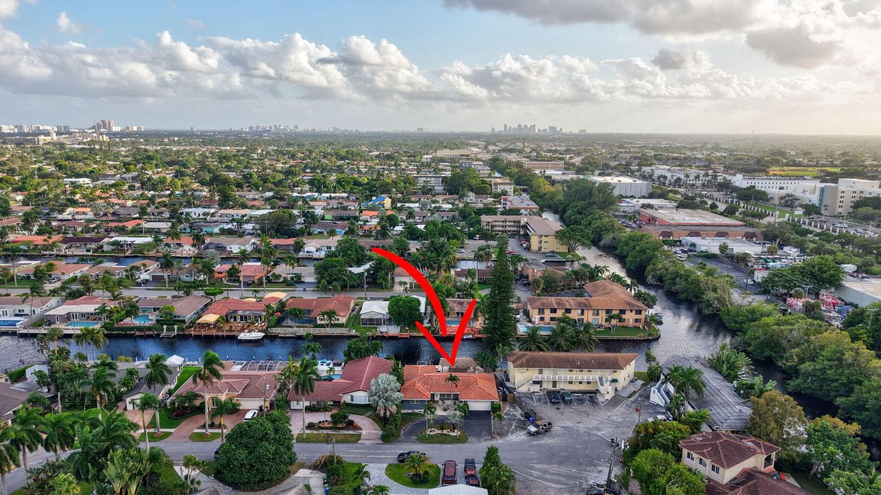 For Sale: $1,050,000 (3 beds, 2 baths, 1857 Square Feet)