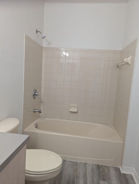 For Rent: $1,900 (2 beds, 2 baths, 1141 Square Feet)