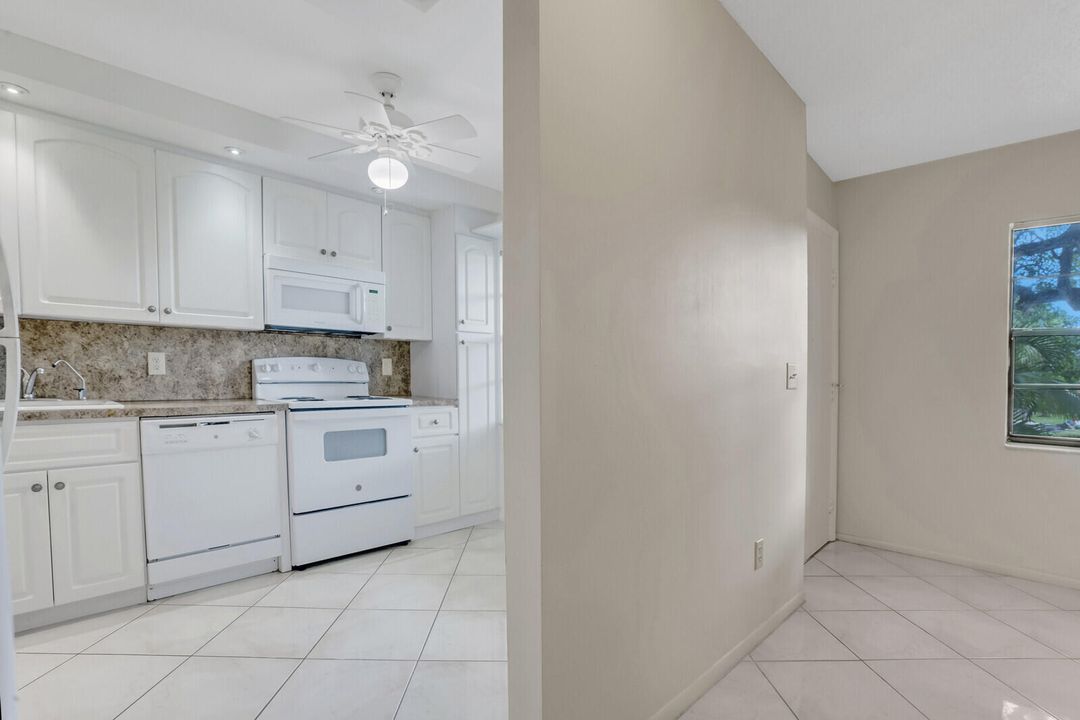 For Rent: $2,050 (2 beds, 2 baths, 1266 Square Feet)