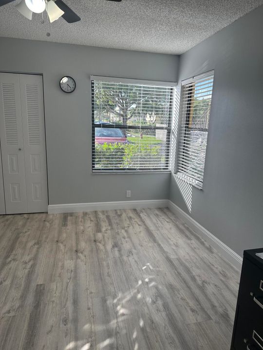 For Rent: $2,200 (2 beds, 2 baths, 1186 Square Feet)