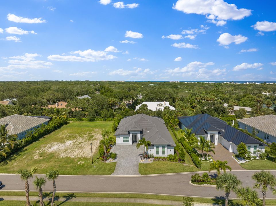 For Sale: $2,245,000 (3 beds, 3 baths, 3141 Square Feet)