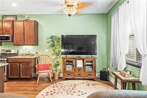 For Sale: $396,800 (3 beds, 2 baths, 1728 Square Feet)