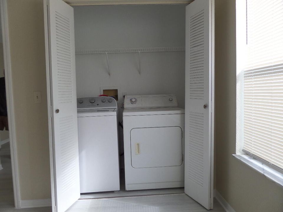 For Rent: $2,000 (2 beds, 2 baths, 1036 Square Feet)