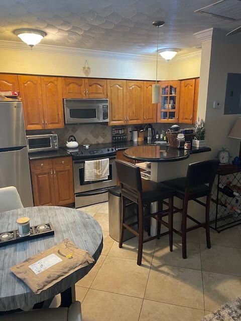 For Rent: $1,650 (1 beds, 1 baths, 600 Square Feet)