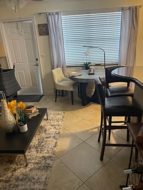 For Rent: $1,650 (1 beds, 1 baths, 600 Square Feet)