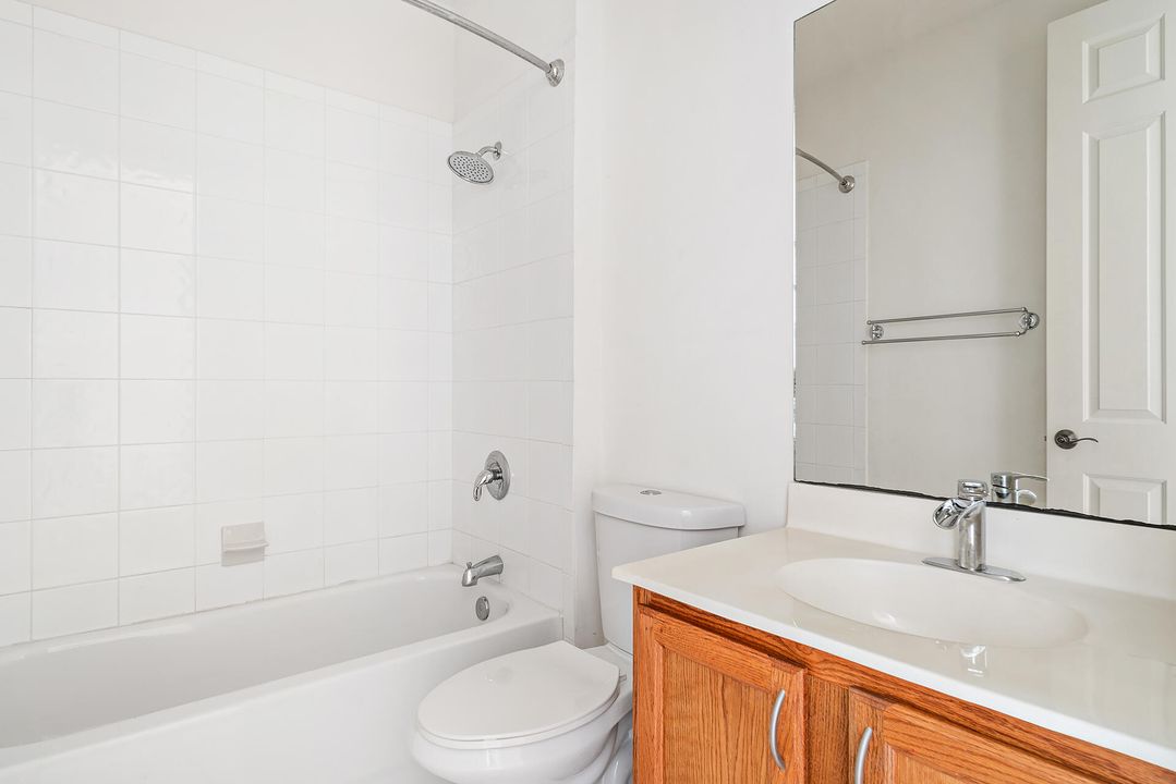 For Rent: $2,550 (2 beds, 2 baths, 1326 Square Feet)