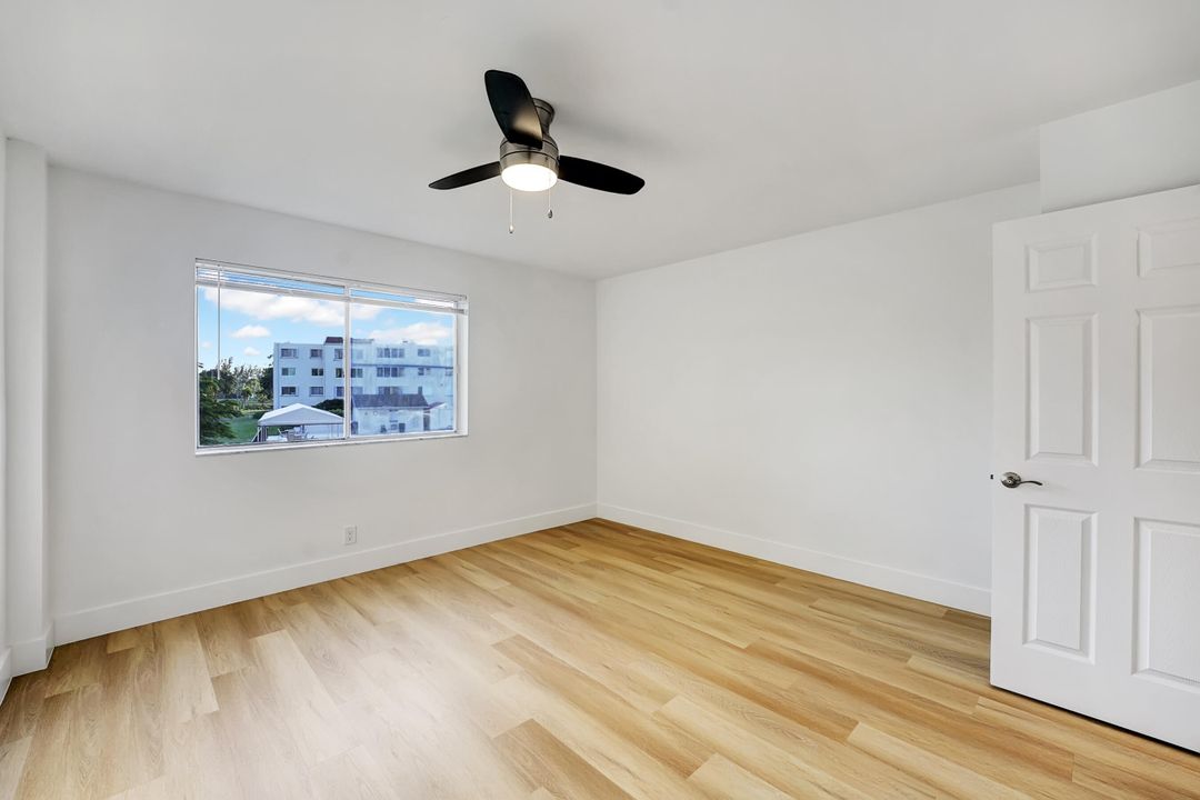 For Sale: $299,000 (3 beds, 2 baths, 1650 Square Feet)