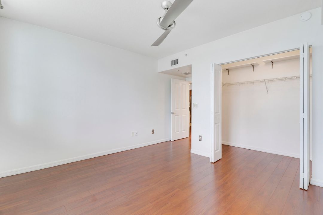 For Sale: $398,000 (1 beds, 1 baths, 740 Square Feet)