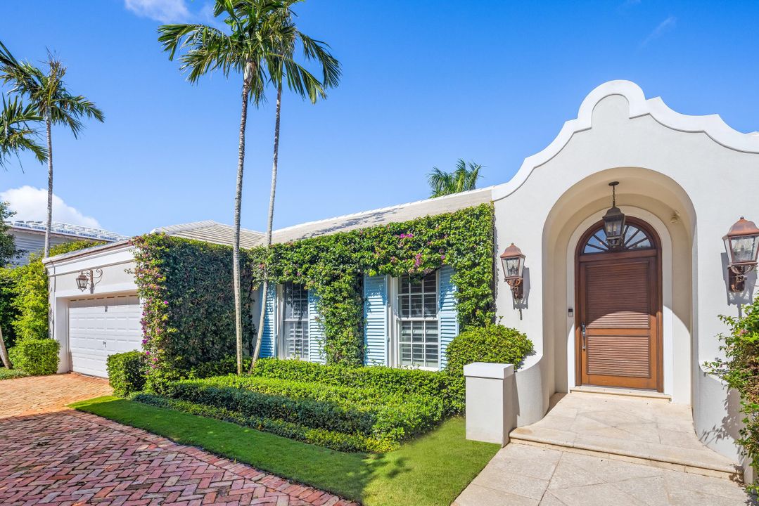 For Sale: $7,595,000 (4 beds, 3 baths, 2543 Square Feet)