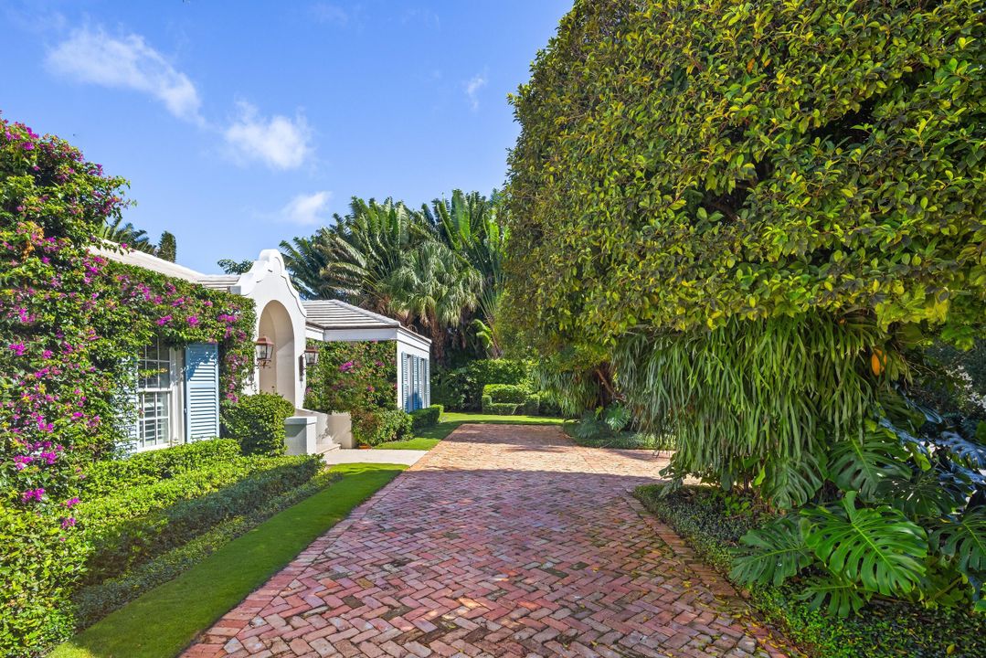 For Sale: $7,595,000 (4 beds, 3 baths, 2543 Square Feet)