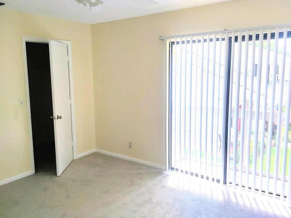 For Rent: $2,200 (2 beds, 2 baths, 1242 Square Feet)