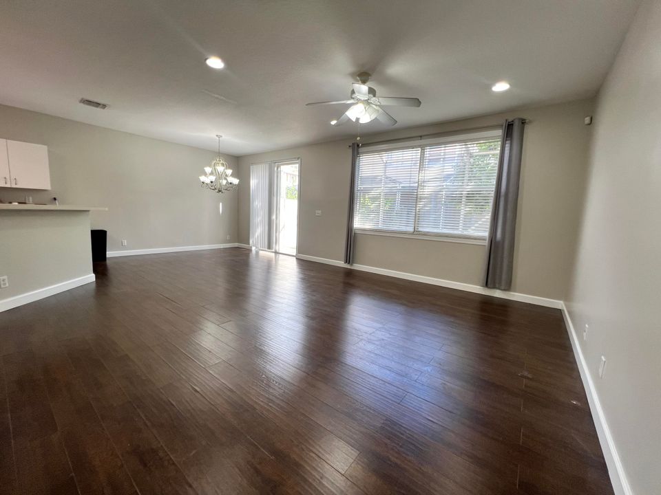 For Rent: $3,300 (3 beds, 2 baths, 1774 Square Feet)