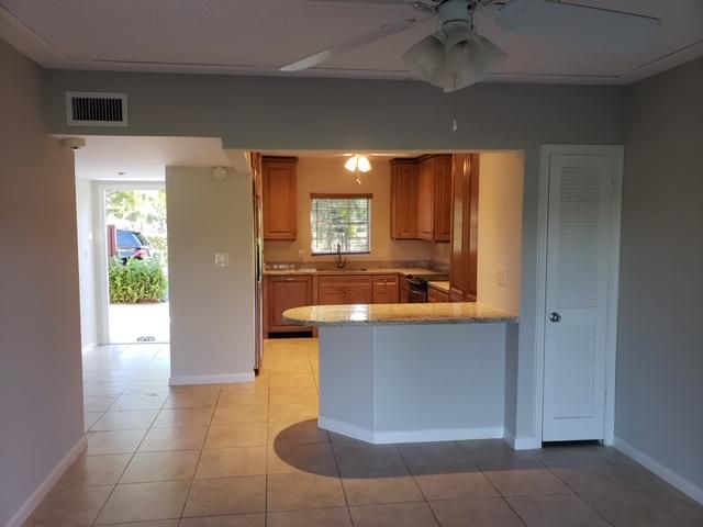 For Rent: $2,900 (3 beds, 2 baths, 1630 Square Feet)