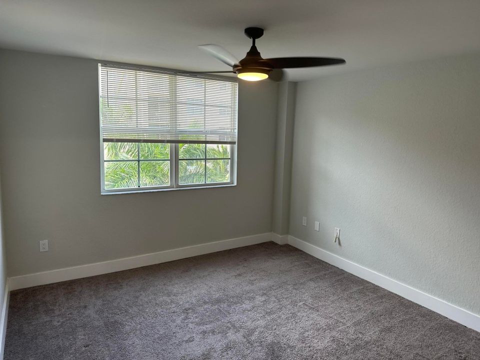 For Rent: $2,950 (2 beds, 2 baths, 1071 Square Feet)