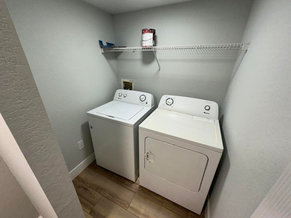 For Rent: $2,950 (2 beds, 2 baths, 1071 Square Feet)