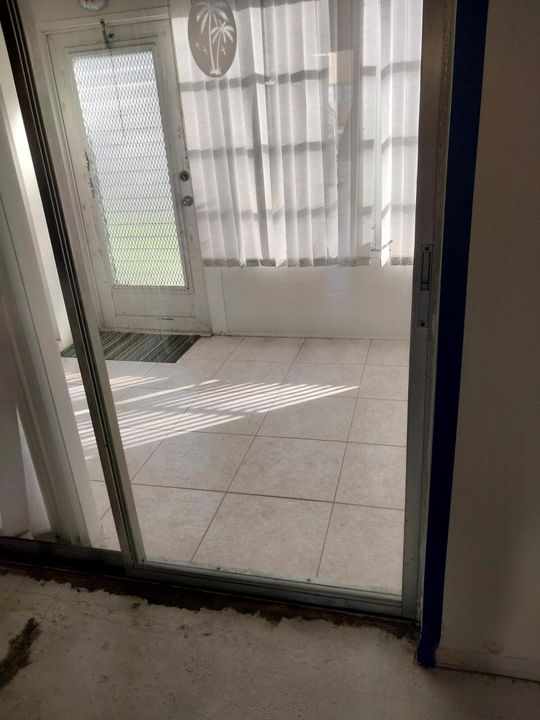 En Venta: $72,900 (1 camas, 1 baños, 624 Pies cuadrados)