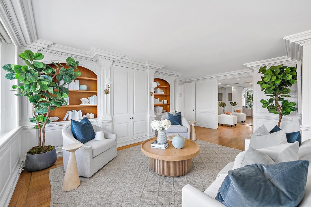 For Sale: $3,695,000 (3 beds, 4 baths, 2263 Square Feet)