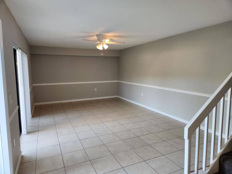 For Rent: $2,200 (2 beds, 2 baths, 1236 Square Feet)