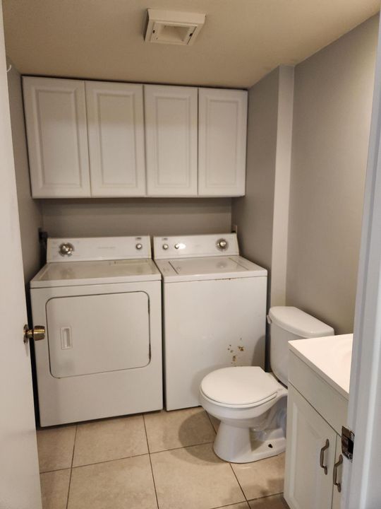 For Rent: $2,200 (2 beds, 2 baths, 1236 Square Feet)